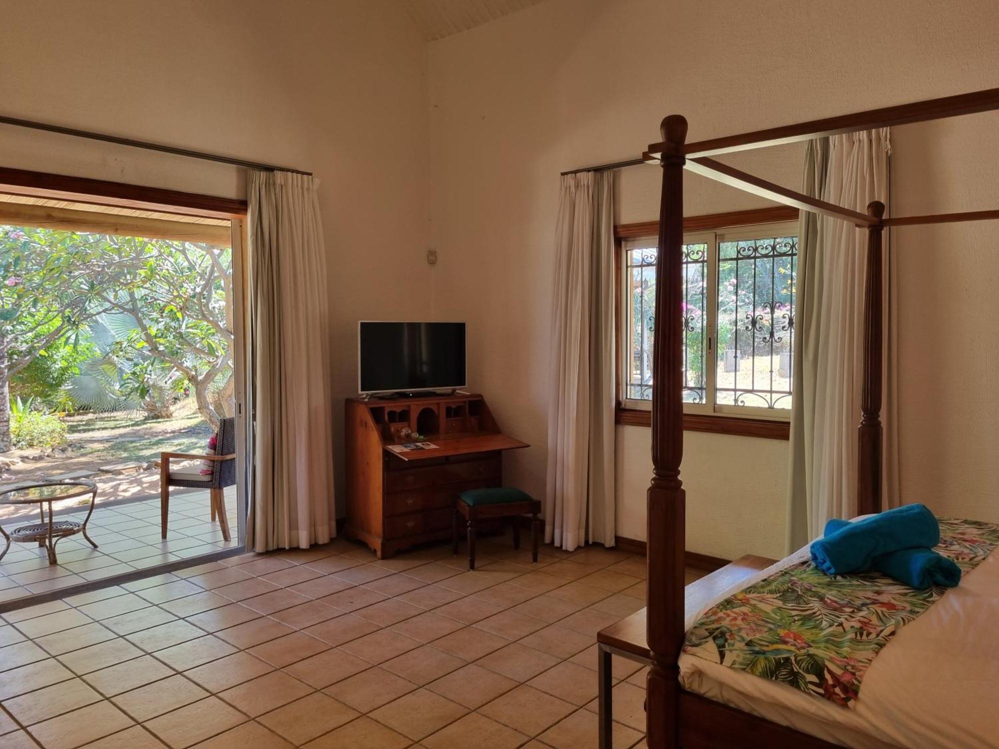 Shanti Ghar Guest House Тамарин Екстериор снимка
