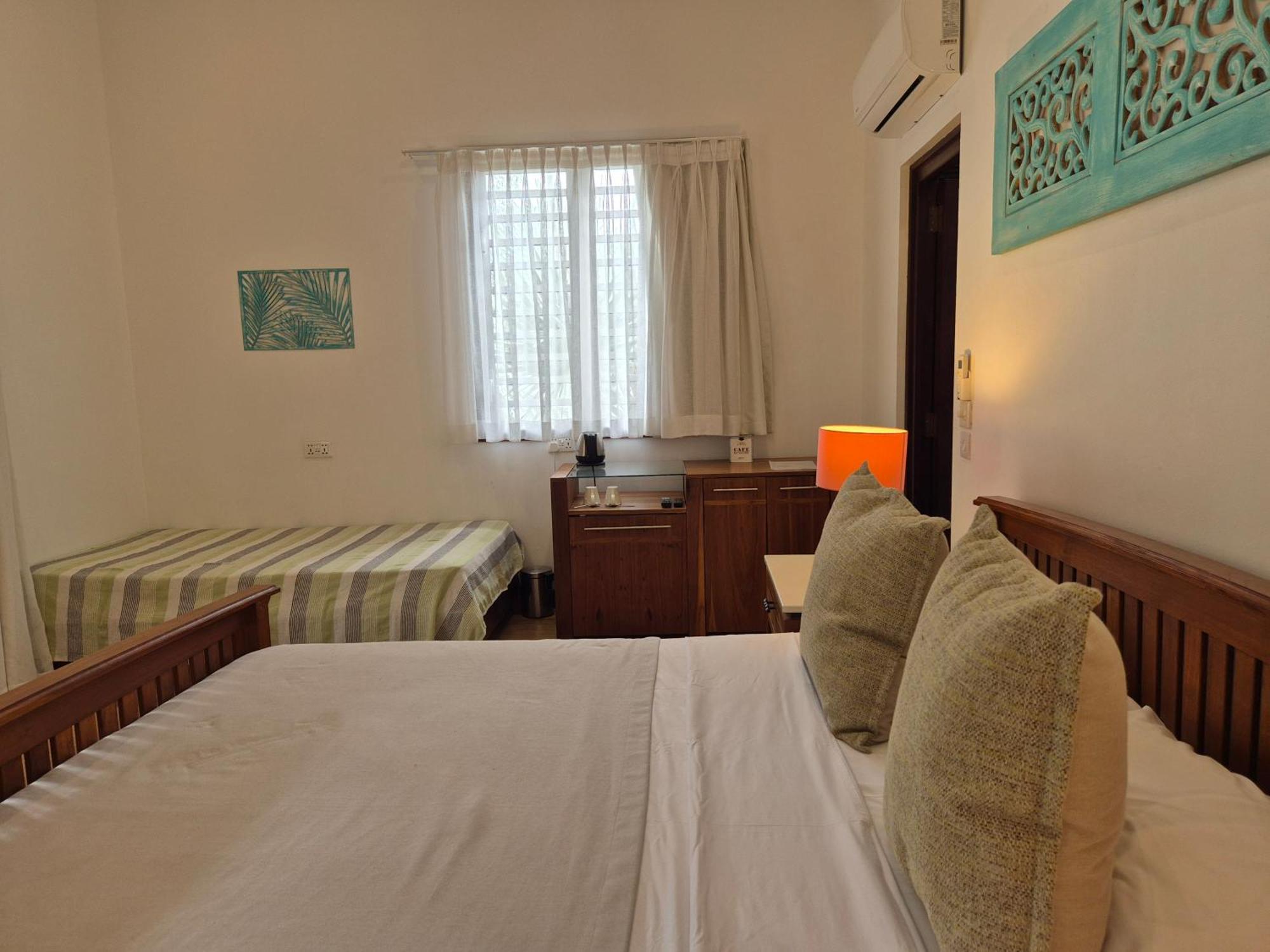 Shanti Ghar Guest House Тамарин Екстериор снимка