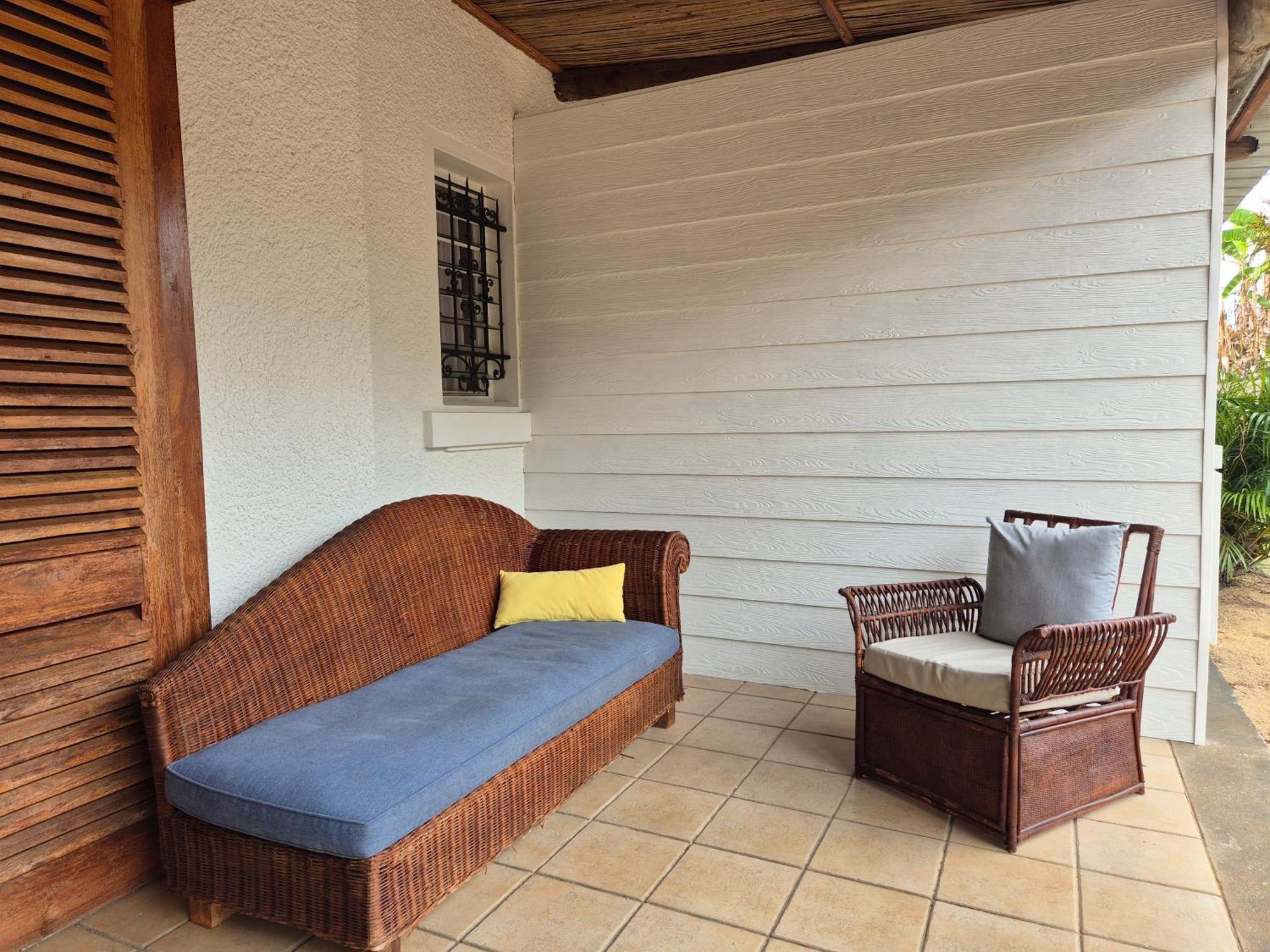Shanti Ghar Guest House Тамарин Екстериор снимка