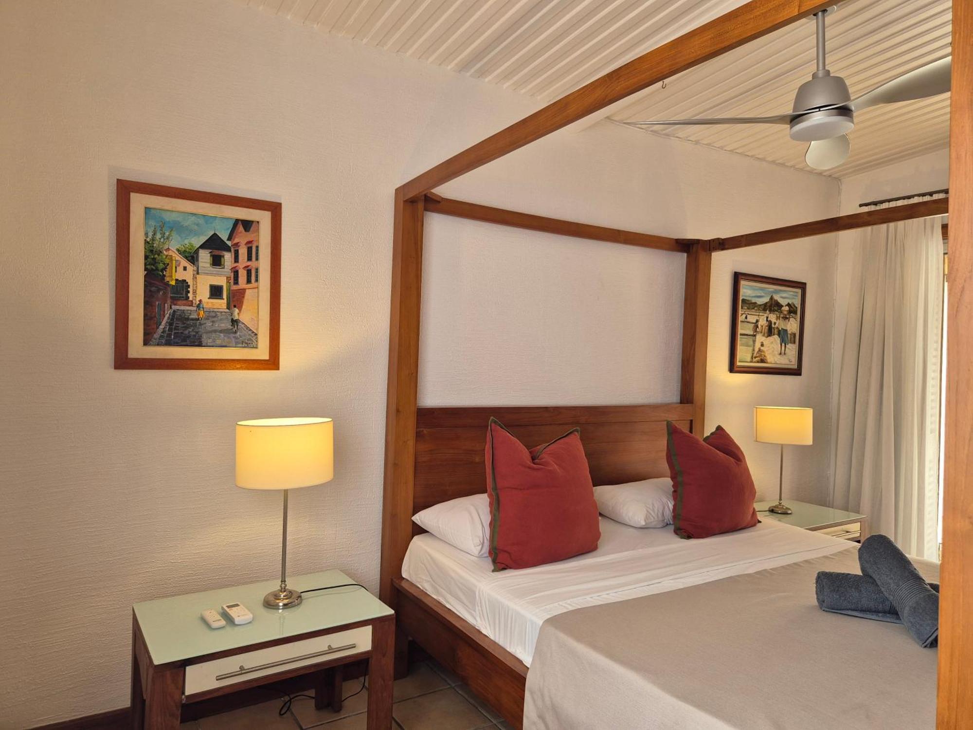 Shanti Ghar Guest House Тамарин Екстериор снимка